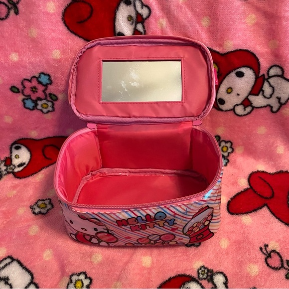 🍭 Vintage Hello Kitty Striped Candy Bubblegum Makeup Bag - Picture 6 of 7